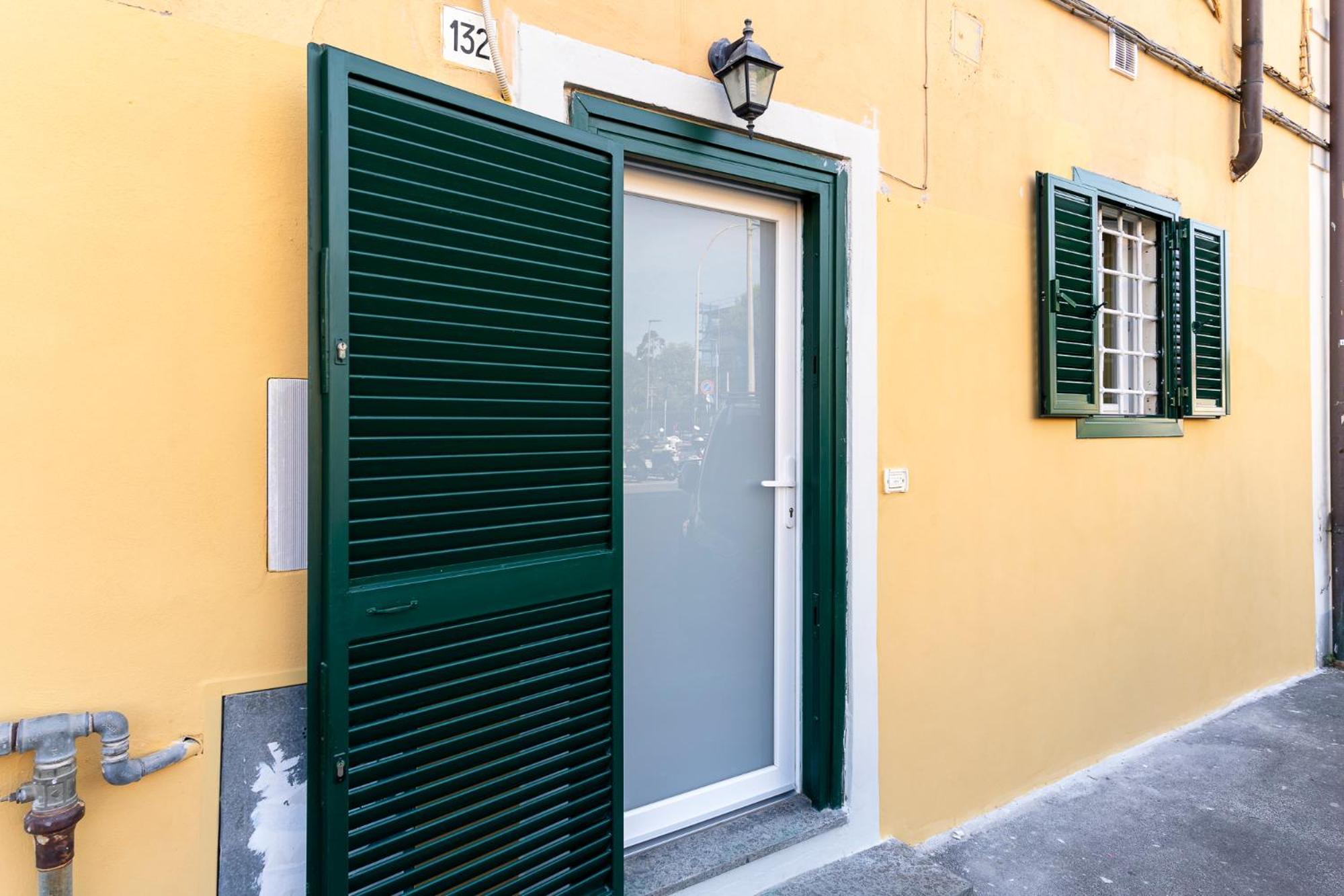 Livorno Yellow Apartament Near The Sea Kültér fotó
